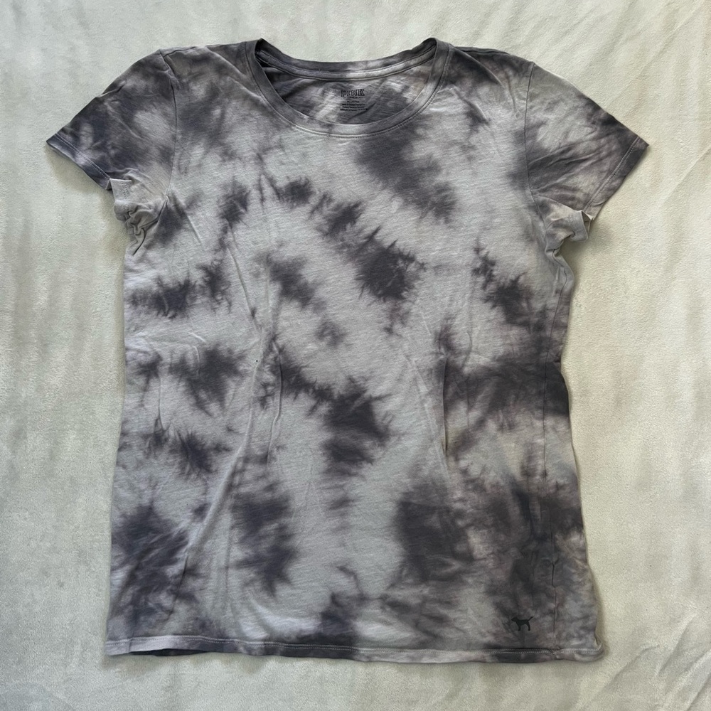 PINK Victoria Secret shirt, size M (fits like an S), colors: black, gray & white